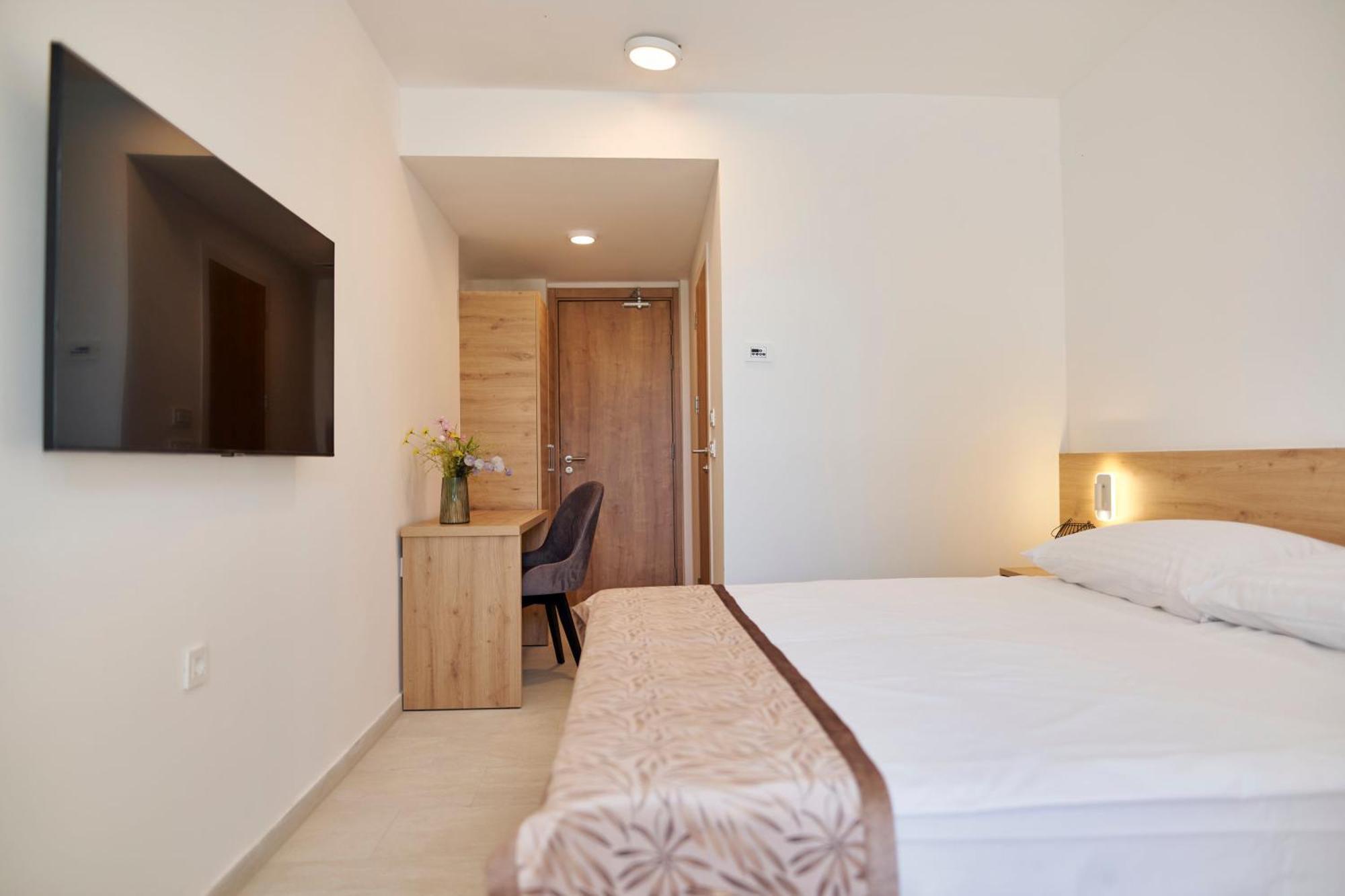 Colentum Resort مورتير الغرفة الصورة