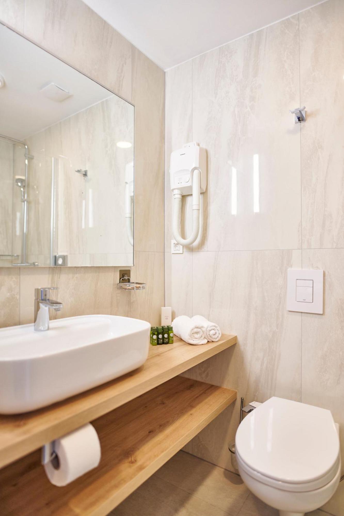 Colentum Resort مورتير الغرفة الصورة