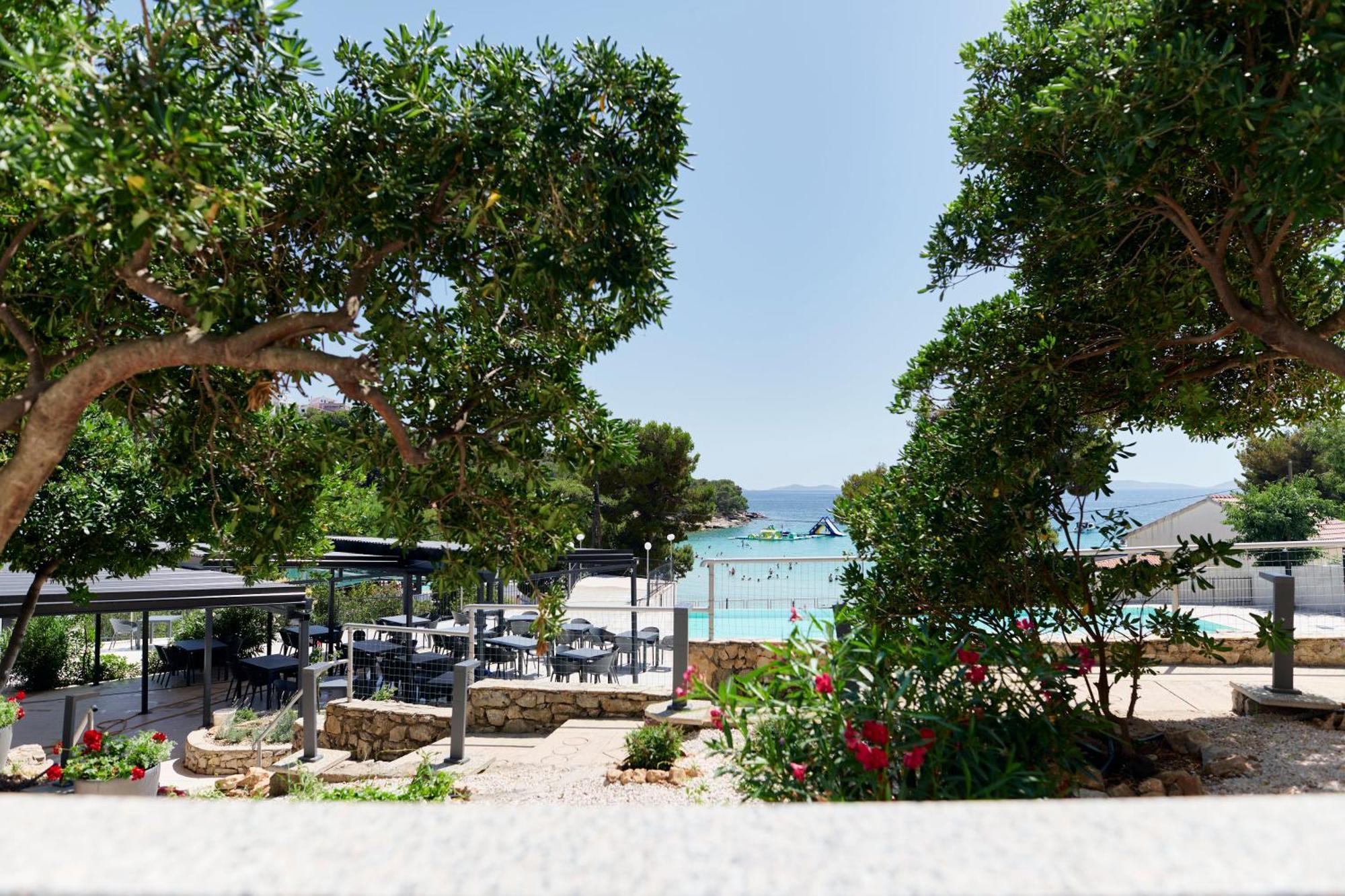 Colentum Resort مورتير الغرفة الصورة